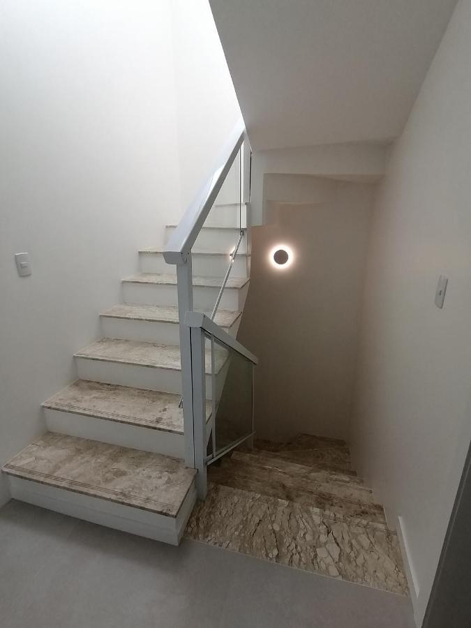 Triplex Pe Na Areia Com 3 Suites Proximo Salvador Lauro de Freitas Exterior photo